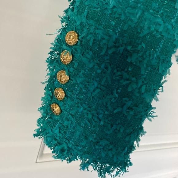 Brand new BALMAIN Tweed Jacket with Embossed Gold Tone Buttons - Picture 4 of 8